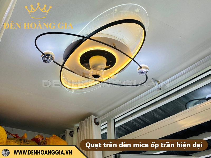 Đèn ốp trần mica kèm quạt