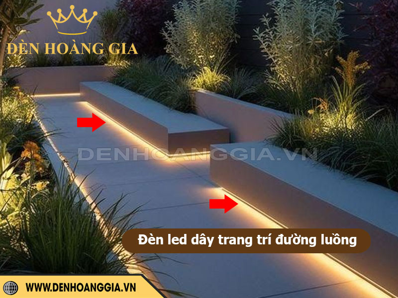 Đèn led dây ngoài trời IP68 trang trí đường luồng bên hông nhà