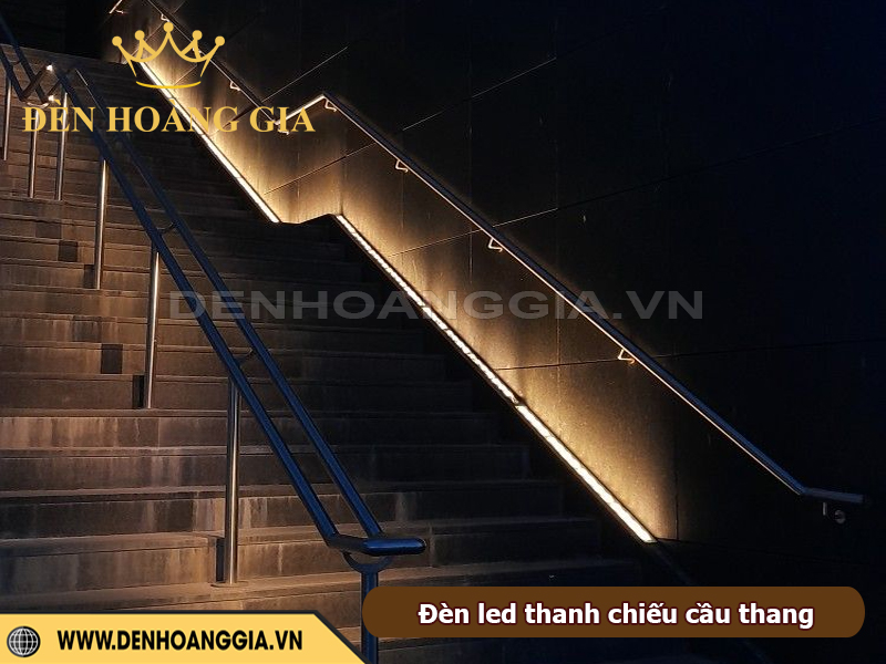 Lắp đèn led LED thanh dưới tay vịn cầu thang