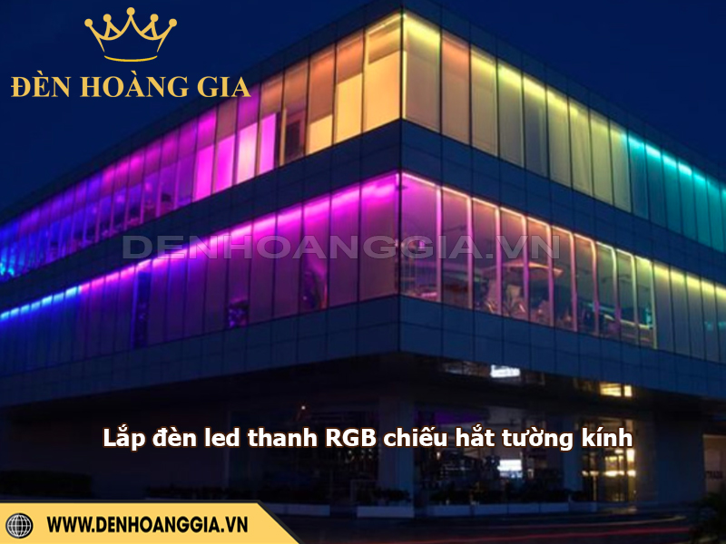 Lắp đèn led thanh RGB chiếu hắt tường kính