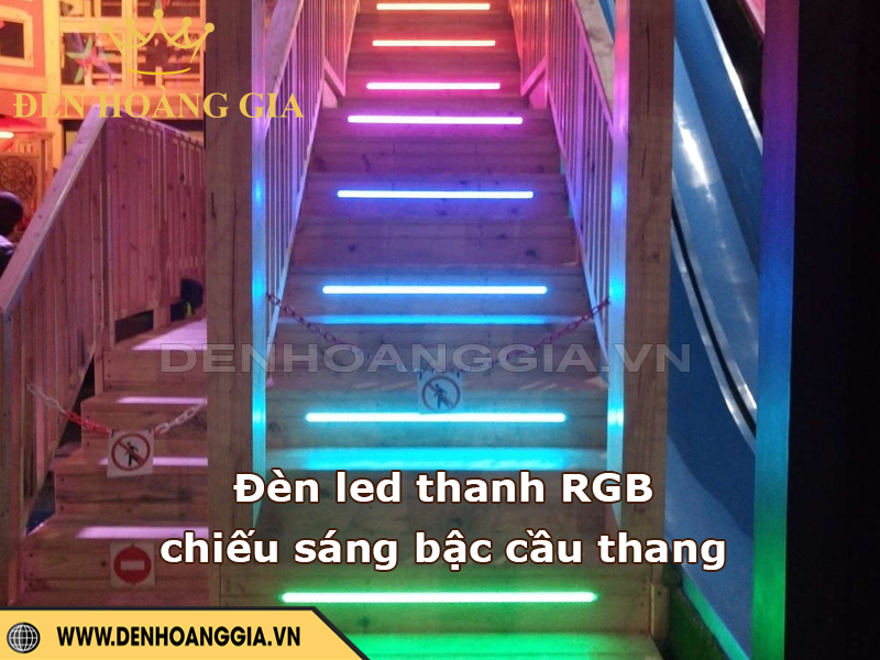 Đèn led thanh RGB chiếu sáng cầu thang ngoài trời